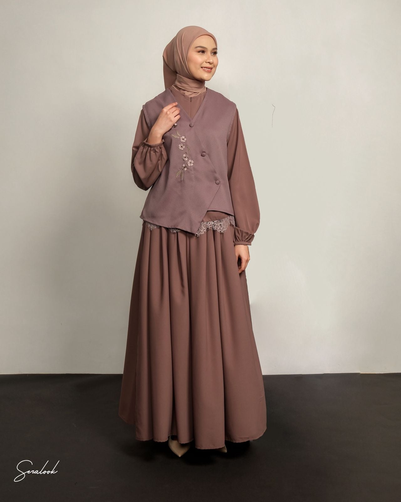 Aku & Kita Family Set Set Rok