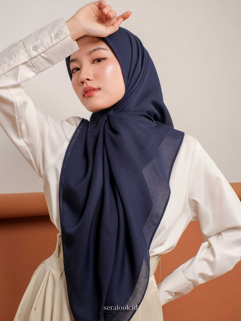 Anne Voal Plain Scarf