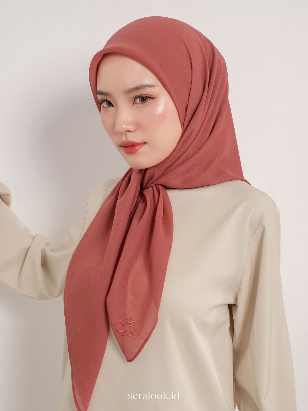 Nada Sifon Catton Square