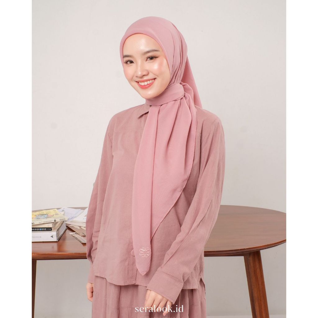 Nada Sifon Catton Square