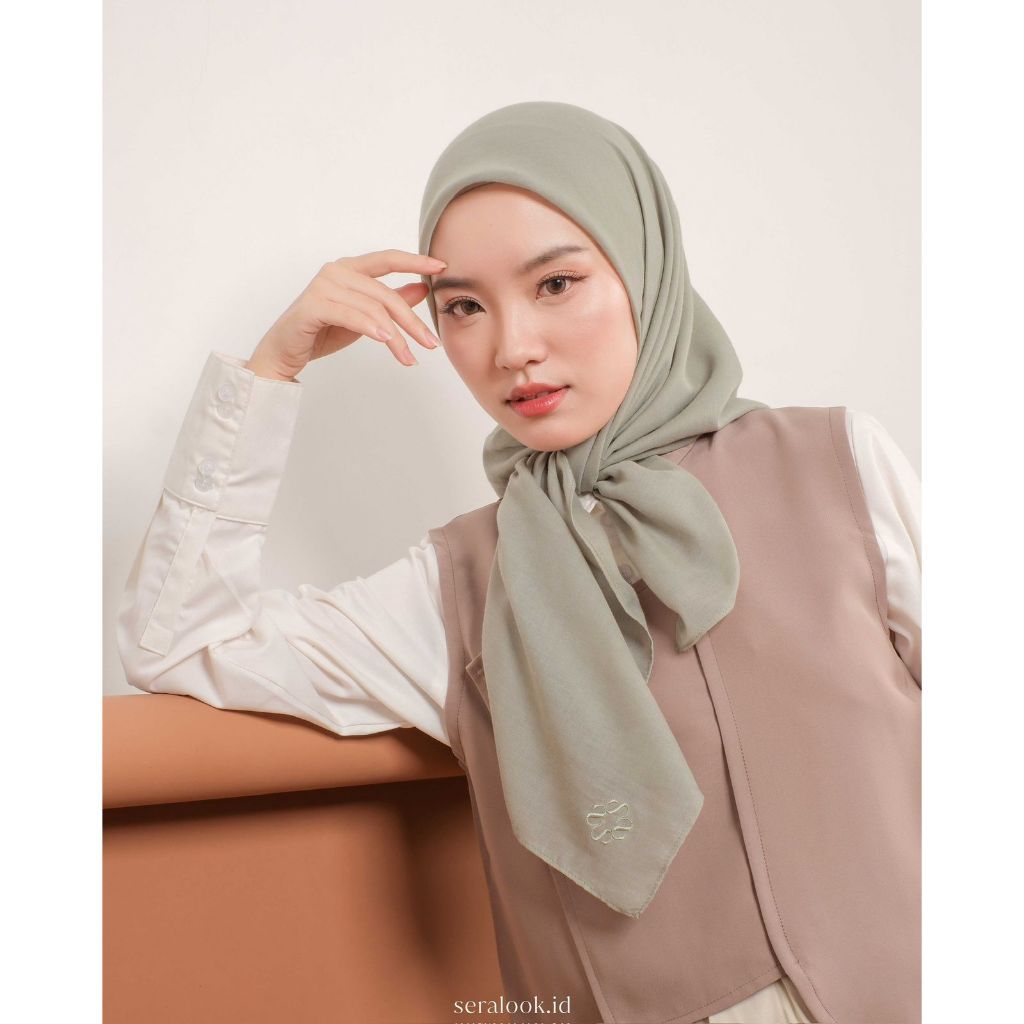 Anne Voal Plain Scarf