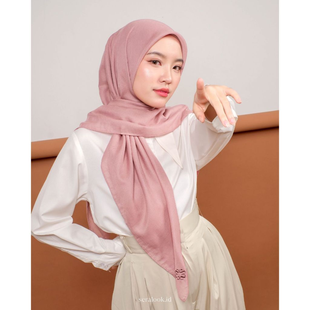 Anne Voal Plain Scarf
